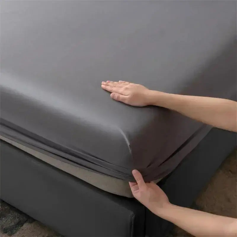 100% Waterproof Fitted Mattress Protector – Breathable Anti-Slip Cover in Multi Sizes