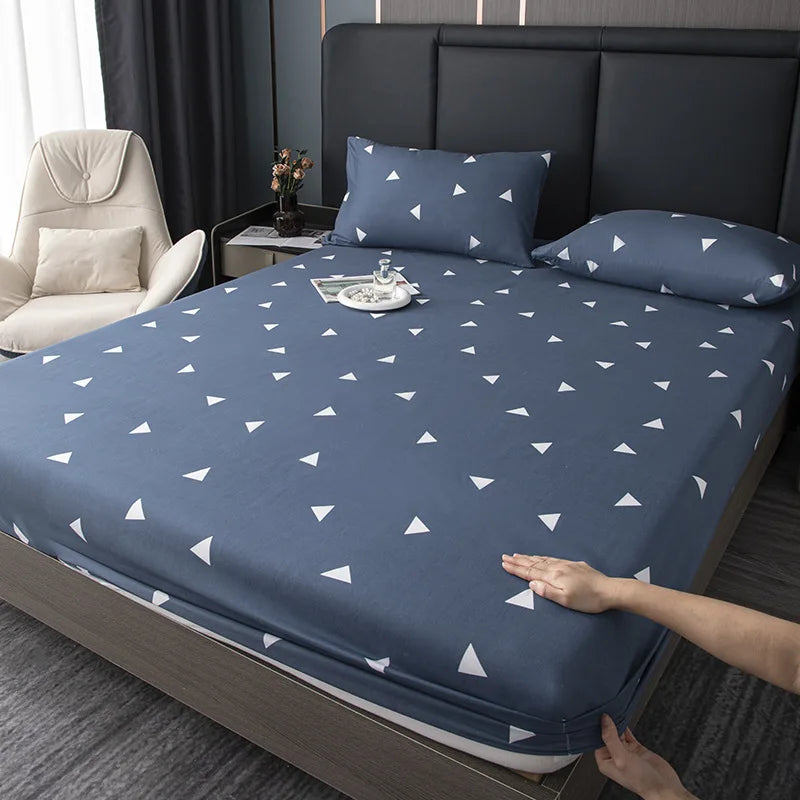 100% Waterproof Fitted Mattress Protector – Breathable Anti-Slip Cover in Multi Sizes