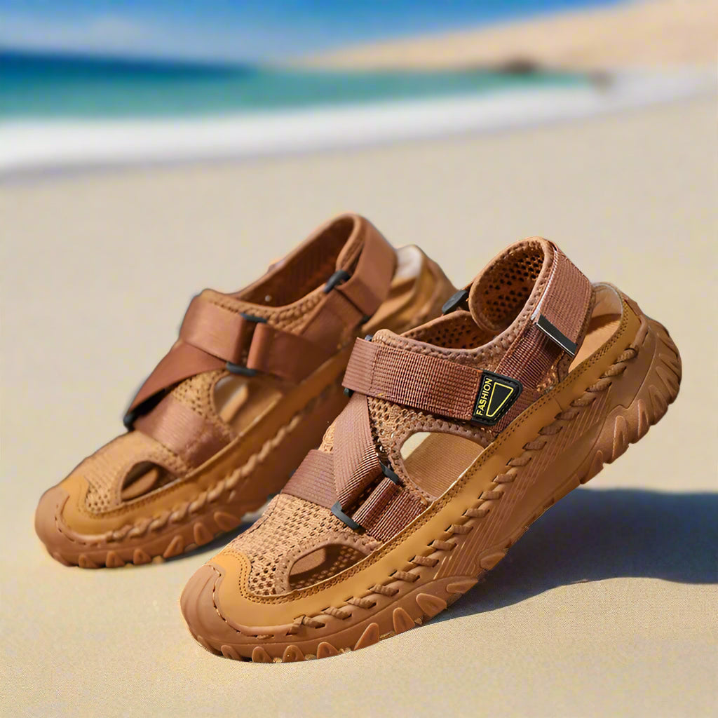 Men’s Outdoor Leather Sandals – Breathable Mesh, Rugged Grip, All-Day Comfort