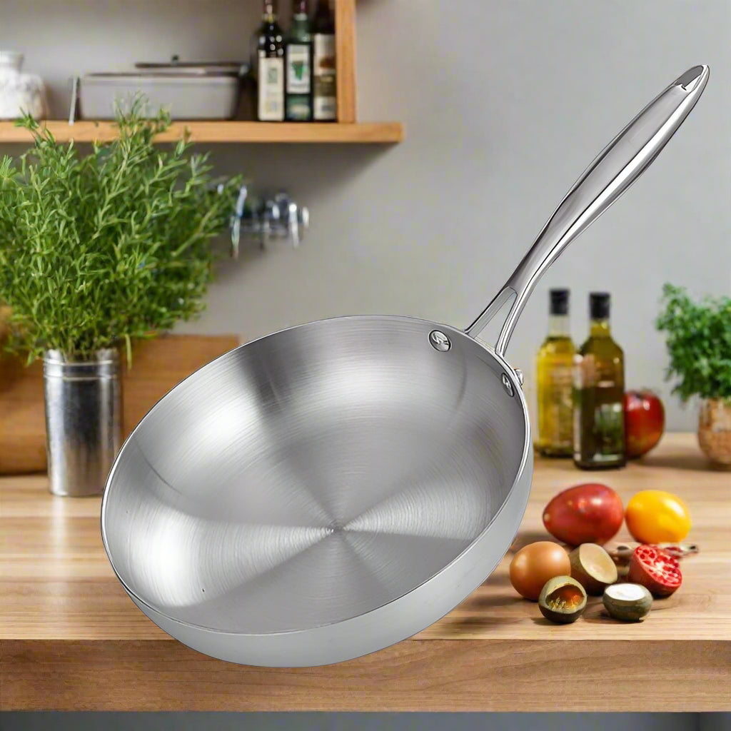 A 304 stainless steel frying pan with a long handle, displayed on a white background, indicating it is a non-stick skillet suitable for gas and induction cookers.