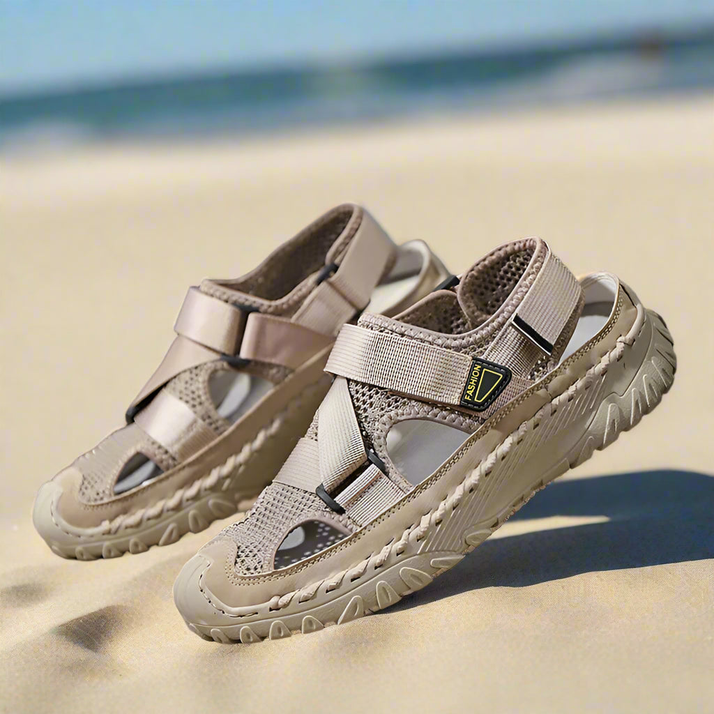 Men’s Outdoor Leather Sandals – Breathable Mesh, Rugged Grip, All-Day Comfort