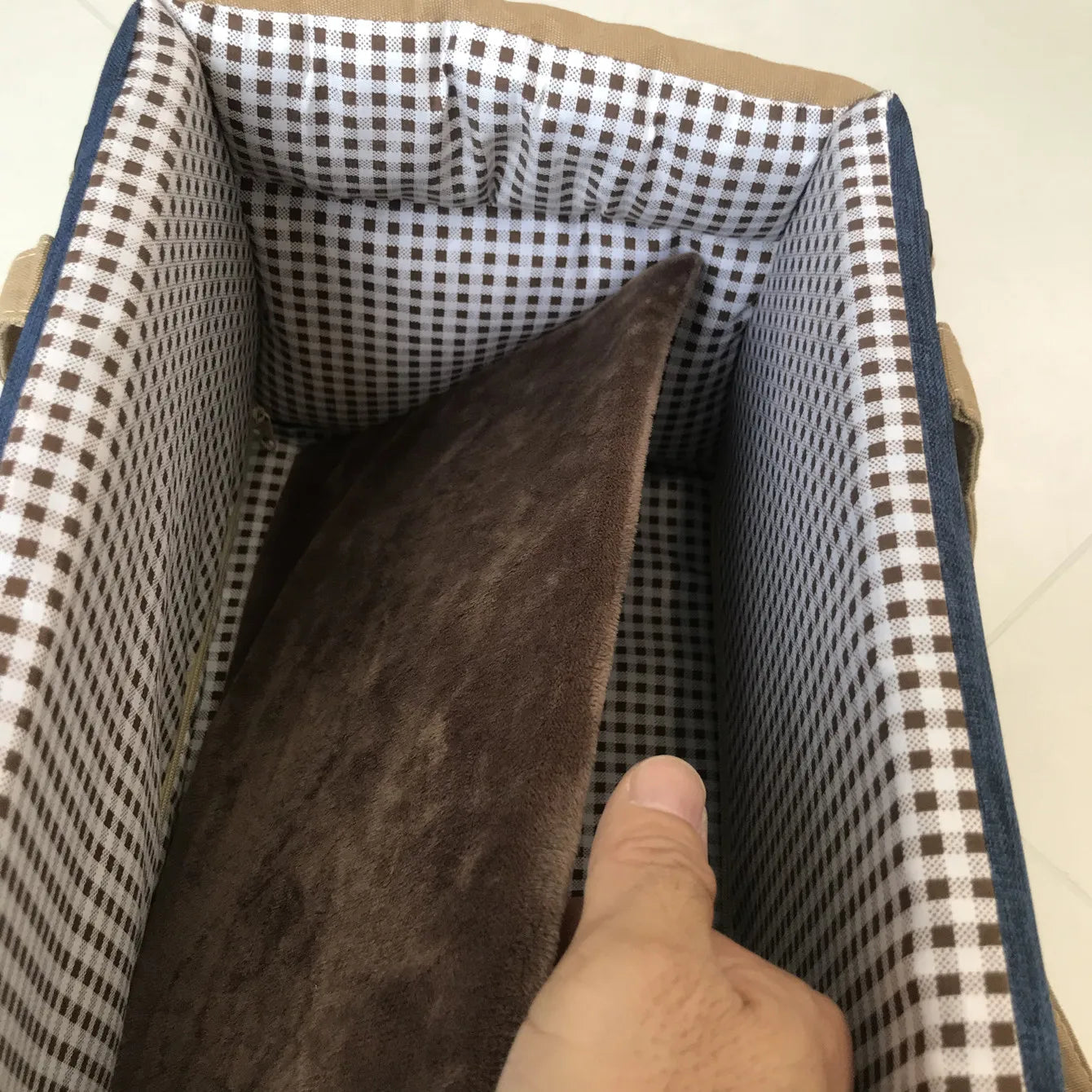 Dog Car Seat & Cat Carrier – Armrest Travel Bag with Safety Tethers Dealprice.co.uk