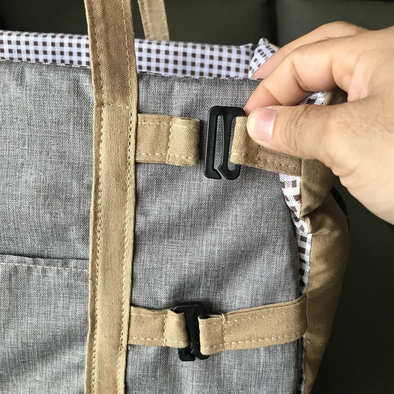 Dog Car Seat & Cat Carrier – Armrest Travel Bag with Safety Tethers Dealprice.co.uk