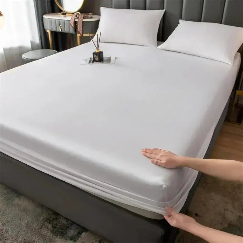 100% Waterproof Fitted Mattress Protector – Breathable Anti-Slip Cover in Multi Sizes