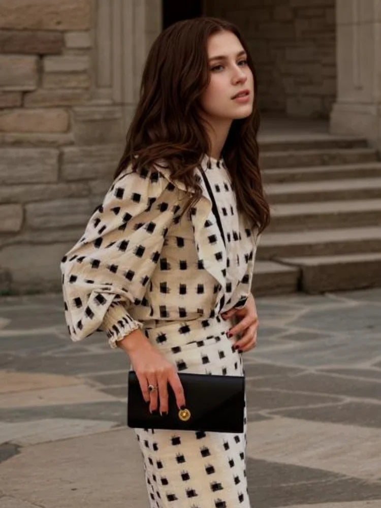 Chic Contrast Square Collar Maxi Skirt Set – Elegant Two-Piece Holiday Outfit