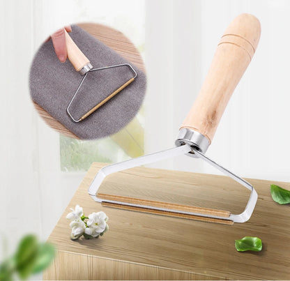 Portable Wooden Lint Remover – Manual Pet Hair & Fabric Shaver Brush Dealprice.co.uk