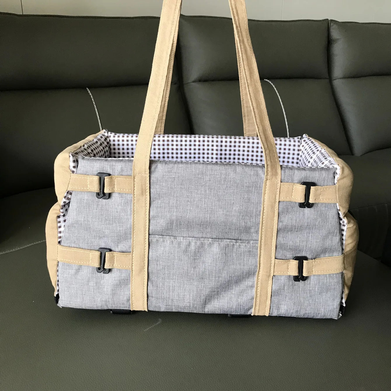Dog Car Seat & Cat Carrier – Armrest Travel Bag with Safety Tethers Dealprice.co.uk