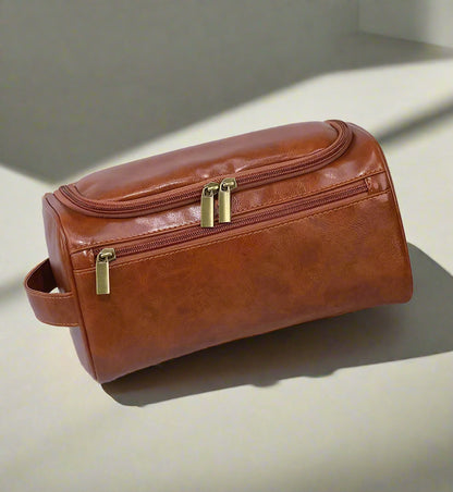 Leather Toiletry Bag Hanging Travel Dopp Kit, Water-Resistant Cosmetic Organizer