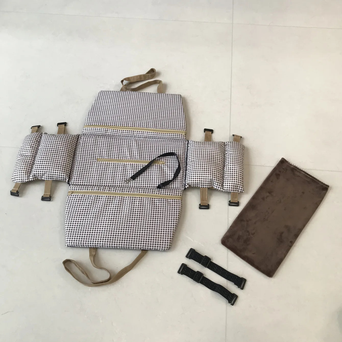 Dog Car Seat & Cat Carrier – Armrest Travel Bag with Safety Tethers Dealprice.co.uk